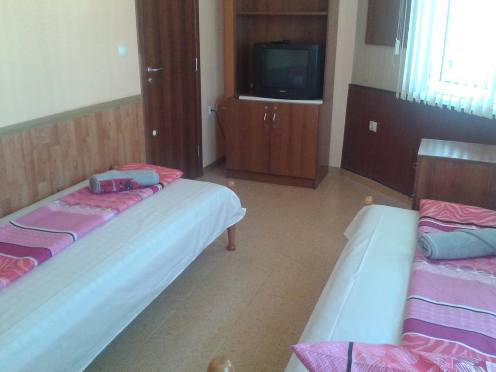Проживання в сім'ї Osogovo